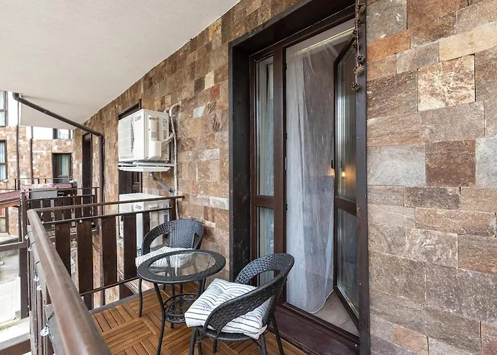 Vutovi's Corner Made With Care 2 * Банско