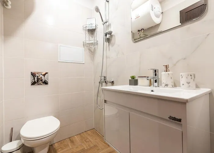 Vutovi's Corner Made With Care 2 *